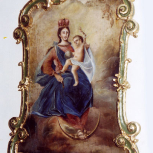 vallasos festmeny02